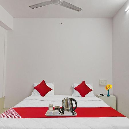 Hotel O Cozy Rooms Surat Eksteriør bilde